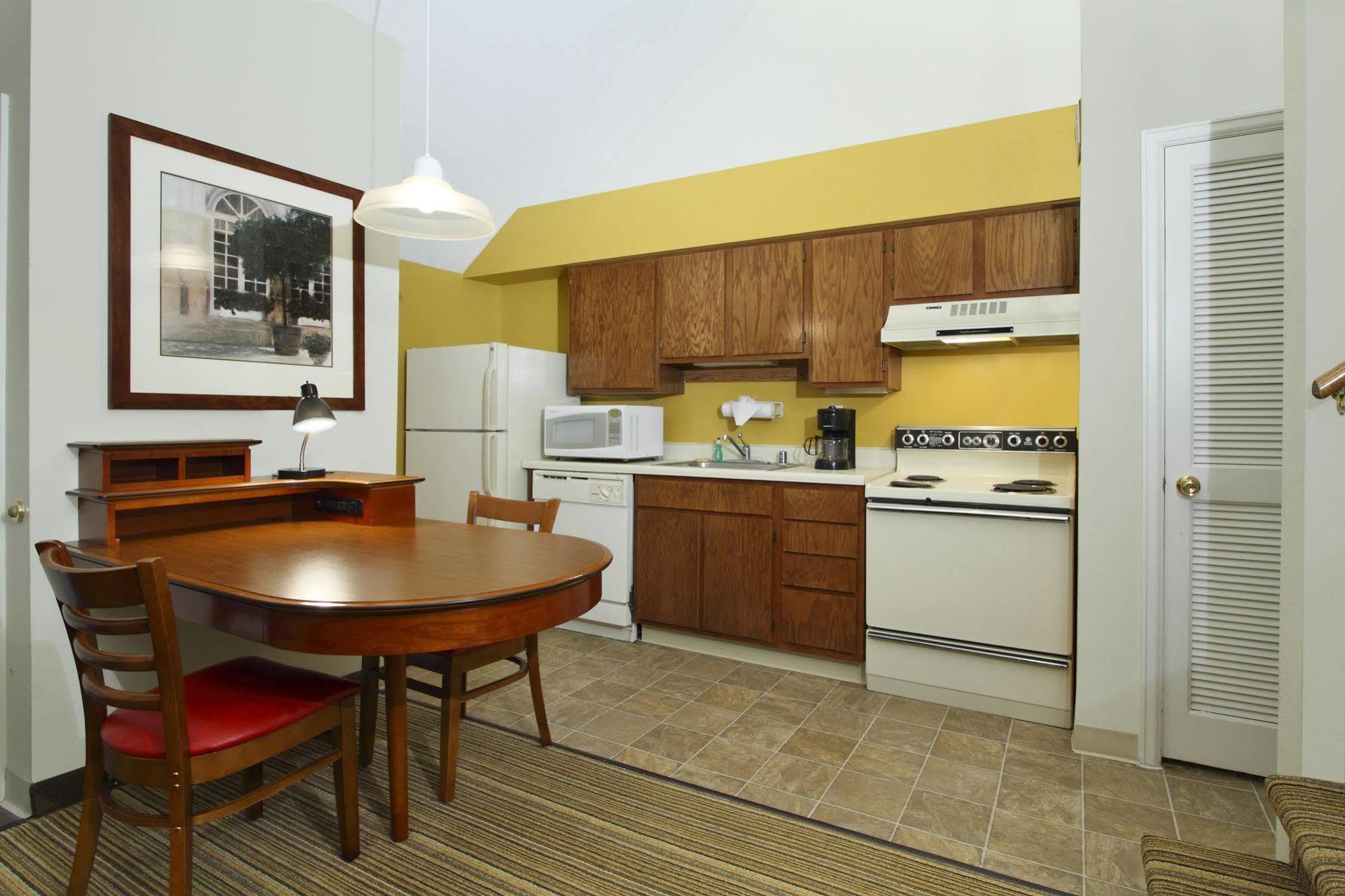 Moody Manor Aparthotel Houston Bagian luar foto