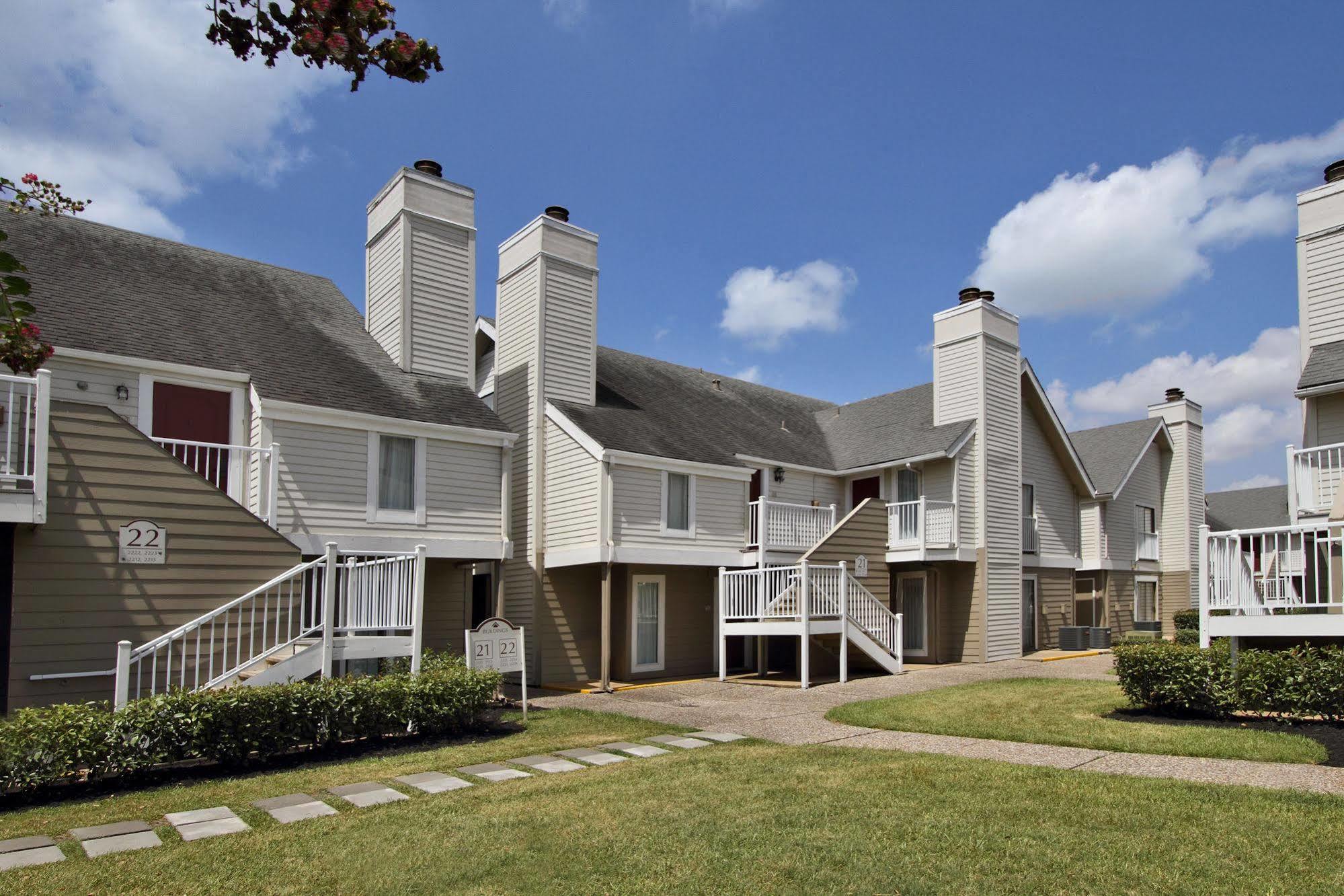 Moody Manor Aparthotel Houston Bagian luar foto